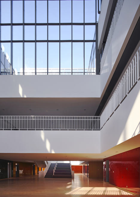 County Elementary School by Vector Architects County Elementary School by Vector Architects