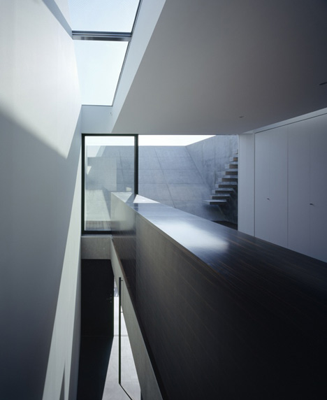 Flow by APOLLO Architects & Associates Flow by APOLLO Architects & Associates