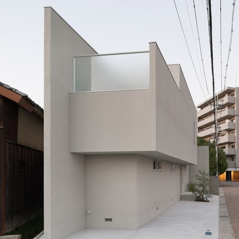 House of Reticence by FORMKouichi Kimura Architects