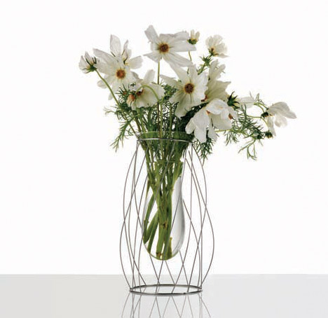 Intanto by Mario Trimarchi for Alessi Intanto by Mario Trimarchi for Alessi