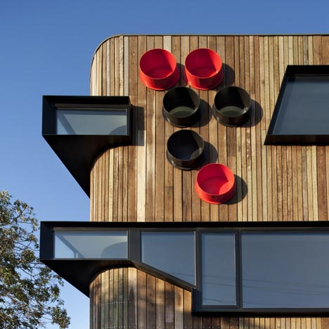 Ormond Esplanade by Judd Lysenko Marshall Architects