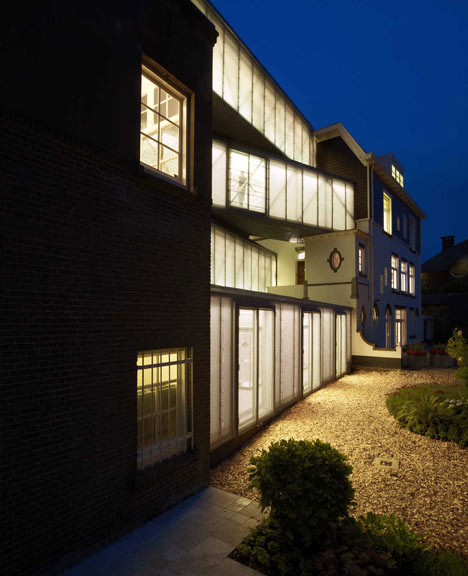 National Glass Museum Holland by SLA Bureau National Glass Museum Holland by SLA Bureau