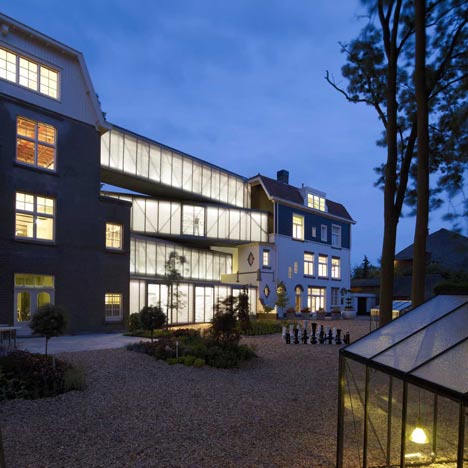 National Glass Museum Holland by SLA Bureau National Glass Museum Holland by SLA Bureau