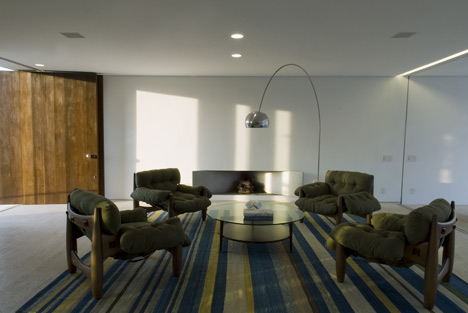 Santo Amaro House by Isay Weinfeld Santo Amaro House by Isay Weinfeld