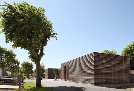 Entrance Pavilion Cemetery Blankenberge by Hansteerds Architectuur Entrance Pavilion Cemetery Blankenberge by Hansteerds Architectuur
