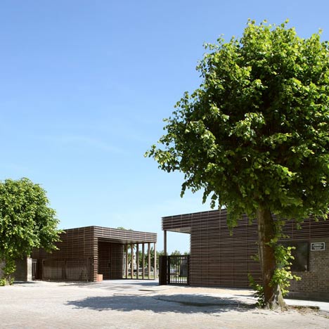 Entrance Pavilion Cemetery Blankenberge by Hansteerds Architectuur Entrance Pavilion Cemetery Blankenberge by Hansteerds Architectuur