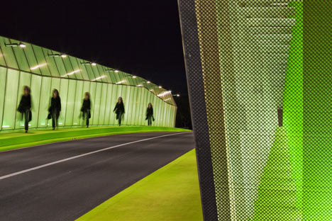 Choisy-le-Roi bridge by Jacques Ferrier Architectures Choisy-le-Roi bridge by Jacques Ferrier Architectures