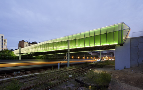Choisy-le-Roi bridge by Jacques Ferrier Architectures Choisy-le-Roi bridge by Jacques Ferrier Architectures