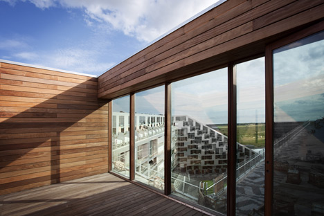 8 House by BIG