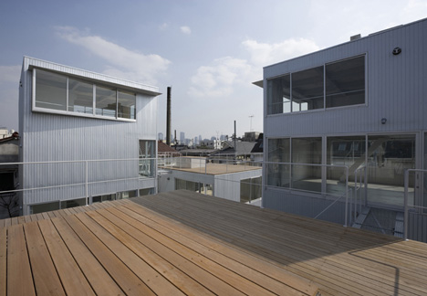 Apartment in Kamitakada by Takeshi Yamagata Architects Apartment in Kamitakada by Takeshi Yamagata Architects
