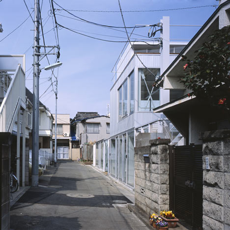Apartment in Kamitakada by Takeshi Yamagata Architects Apartment in Kamitakada by Takeshi Yamagata Architects