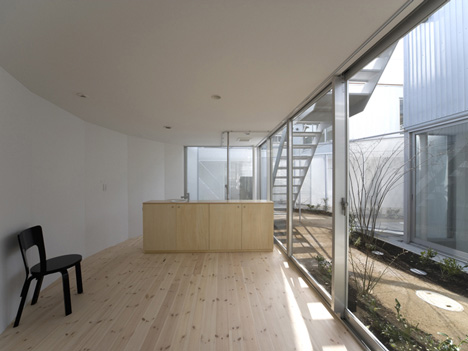 Apartment in Kamitakada by Takeshi Yamagata Architects Apartment in Kamitakada by Takeshi Yamagata Architects