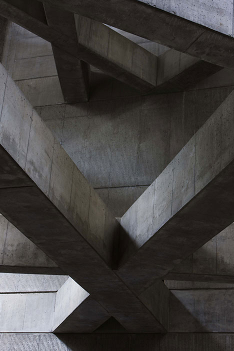 Fővám tér by Spora Architects