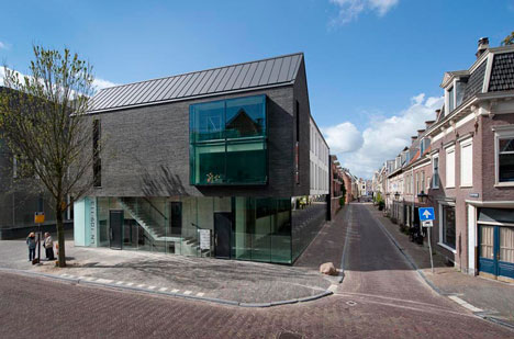 Het Zwarte Huis by Bakers Architecten