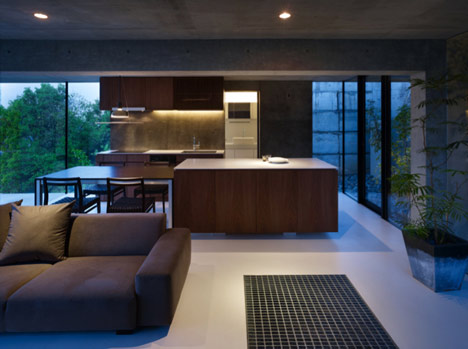 House in Fukuyama by Suppose Design Office House in Fukuyama by Suppose Design Office
