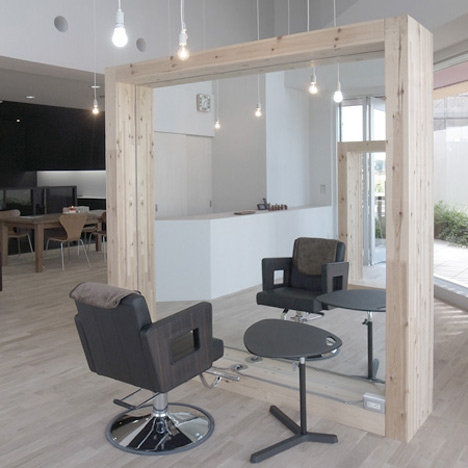 Kashiwa Hairdresser by Three.Ball.Cascade