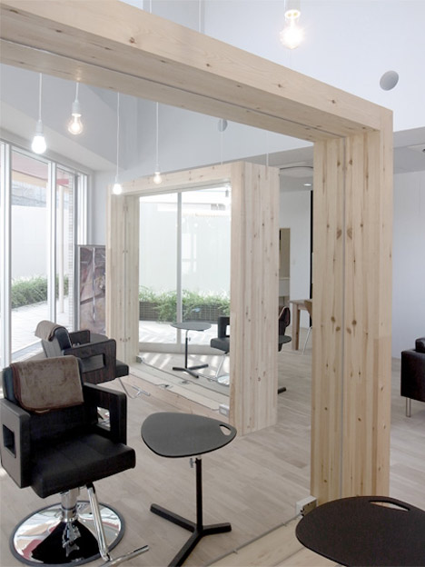 Kashiwa Hairdresser by Three.Ball.Cascade