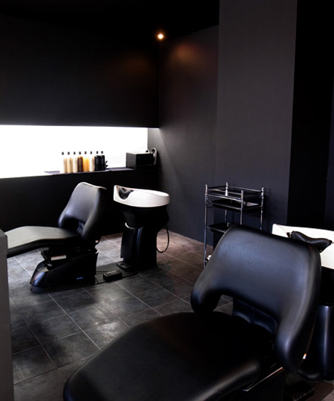 Kashiwa Hairdresser by Three.Ball.Cascade