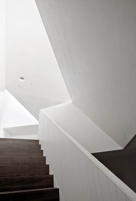 Parish House St Josef by Frei and Saarinen Architects