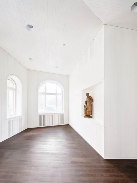 Parish House St Josef by Frei and Saarinen Architects