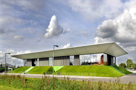 Sports Pavillion by MoederscheimMoonen Architects Sports Pavillion by MoederscheimMoonen Architects