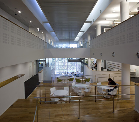 The Robert and Yadelle Sklare Family Library by Schwartz Besnosoff Architects