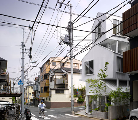 Tokyo Apartment by Sou Fujimoto Architects Tokyo Apartment by Sou Fujimoto Architects