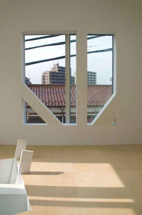 Tokyo Apartment by Sou Fujimoto Architects Tokyo Apartment by Sou Fujimoto Architects