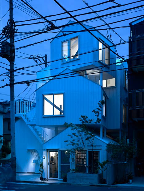 Tokyo Apartment by Sou Fujimoto Architects Tokyo Apartment by Sou Fujimoto Architects