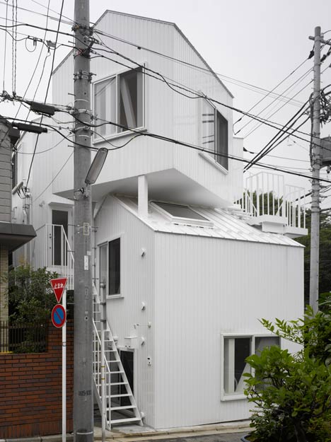 Tokyo Apartment by Sou Fujimoto Architects Tokyo Apartment by Sou Fujimoto Architects
