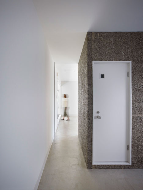 House in Egoda by Suppose Design Office