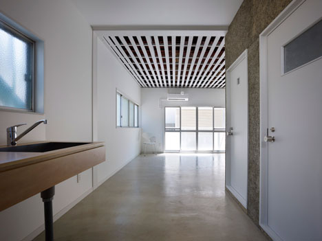 House in Egoda by Suppose Design Office