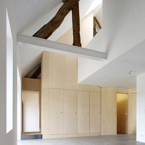 NSV House by adn Architectures