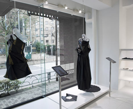 132 5. Issey Miyake by Tokujin Yoshioka 132 5. Issey Miyake by Tokujin Yoshioka