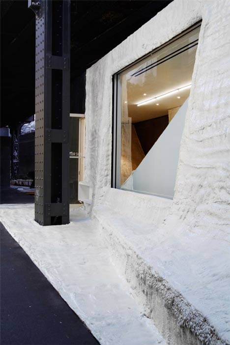 Building Fashion presents Siki Im + Leong Leong