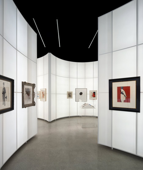 Drawing Fashion by Carmody Groarke Drawing Fashion by Carmody Groarke