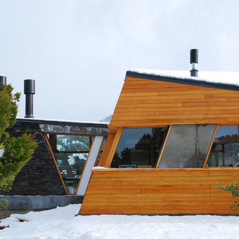 Ribbon House by G2estudio