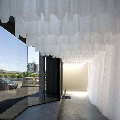 Art Gallery Showroom by Antonio Ravalli Architetti