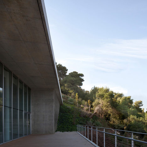 Haifa University Student Centre by Chyutin Architects
