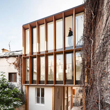 Heliotrope Raising by Bang Architectes