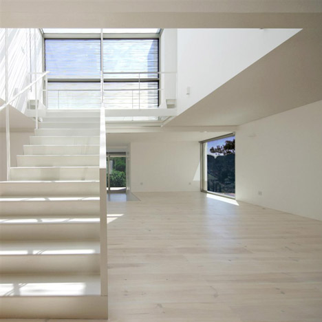 House in Meco by Jorge Mealha Arquitecto House in Meco by Jorge Mealha Arquitecto