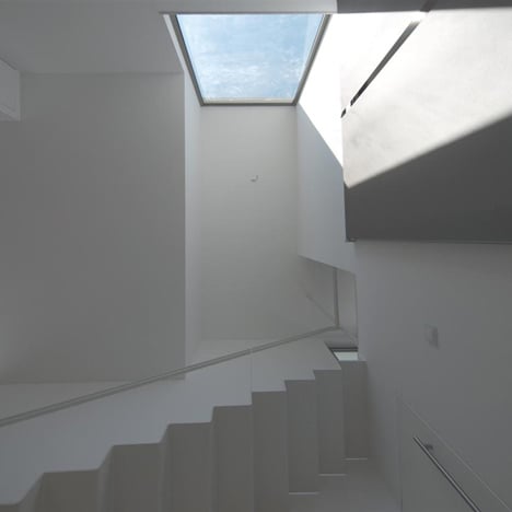 House in Meco by Jorge Mealha Arquitecto House in Meco by Jorge Mealha Arquitecto