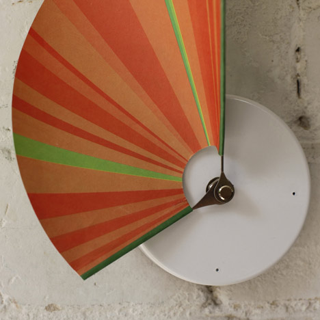 Manifold Clock by Studio Ve