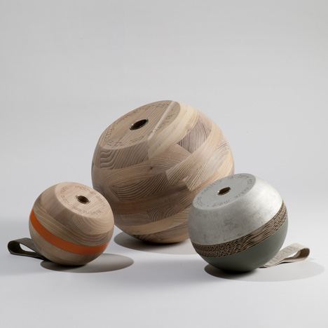 Beautiful Planets by Beatrix Li-Chin Loos at Gallery Gosserez Beautiful Planets by Beatrix Li-Chin Loos at Gallery Gosserez
