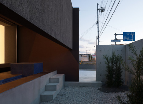 Gable House by FORM Kouichi Kimura Architects