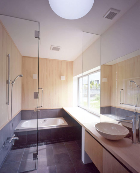 Hiedaira House by Thomas Daniell Studio Hiedaira House by Thomas Daniell Studio