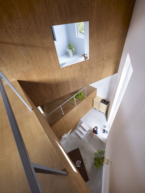 House in Fukawa by Suppose Design Office House in Fukawa by Suppose Design Office