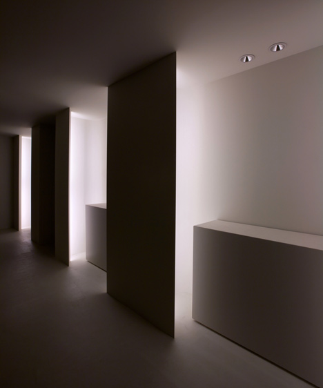 Kwanpen Boutique by Betwin Space Design