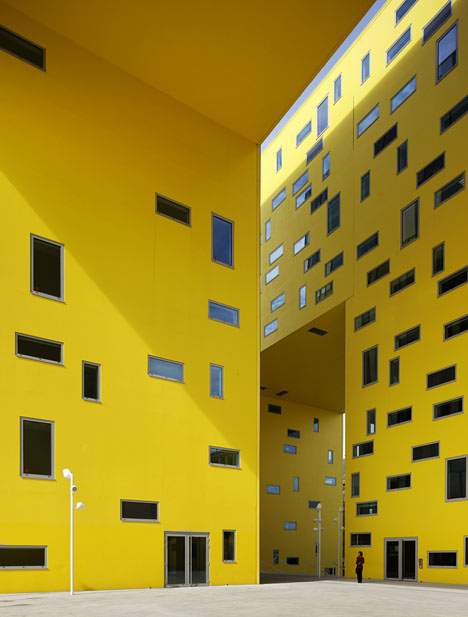 La Cite des Affaires by Manuelle Gautrand
