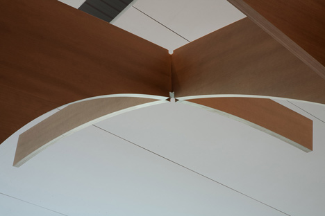 Landslide Bar .OAK by dePaor Architects